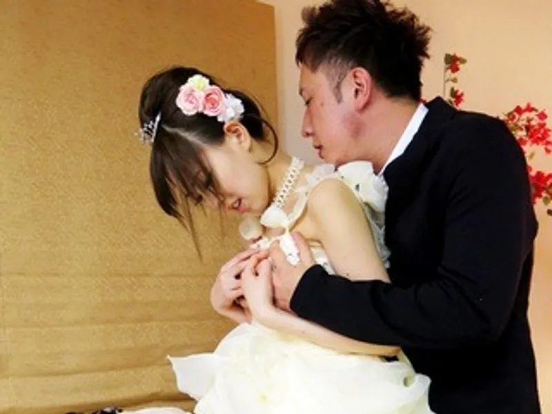 Cô dâu bị quản lý hiếp dâm trong đêm trước ngày cưới